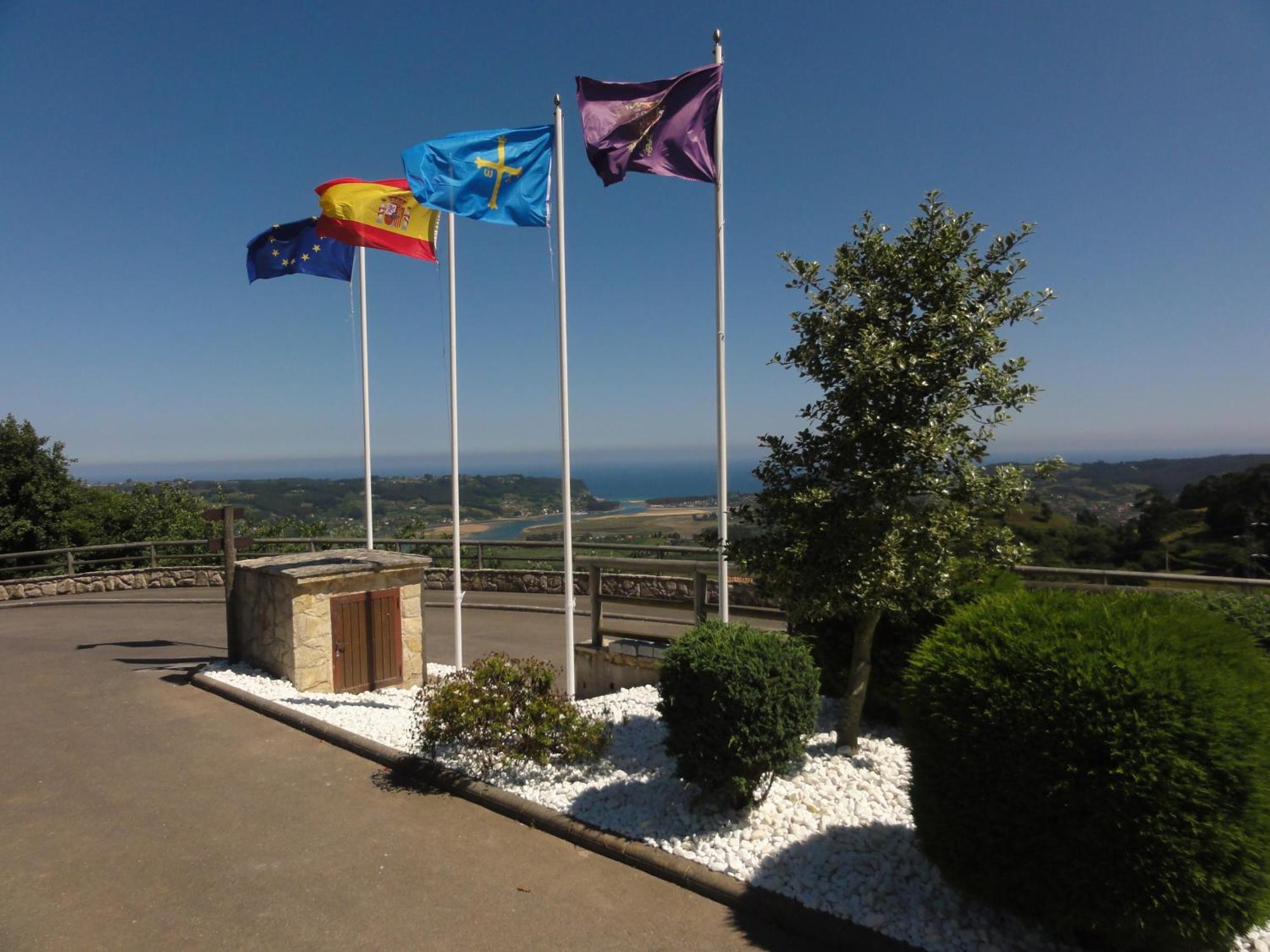 Hotel Mirador De Moriyon Miravalles Exterior photo